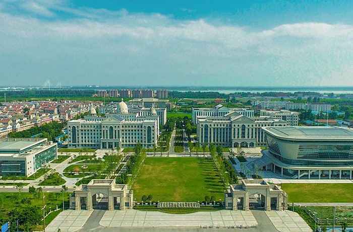 Jingzhou Institute of Technology